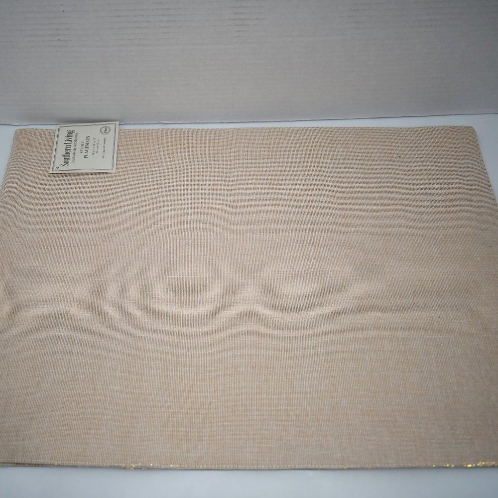 Southern Living Holiday Gold Metallic Placemats, Set of 2 #F23GLDMAT NWT